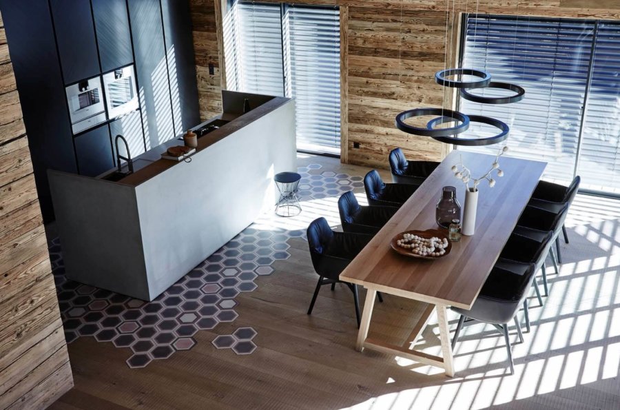 Große Fenster mit minimalen Rahmen für Privatresidenz in Jochberg, Kitzbühel